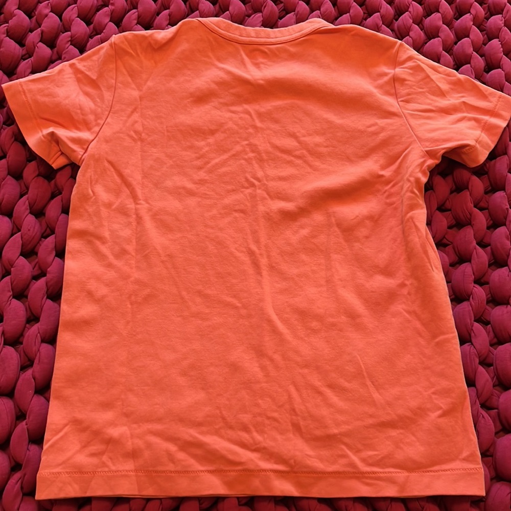 Uniqlo Basic Tee - Picture 3 of 3